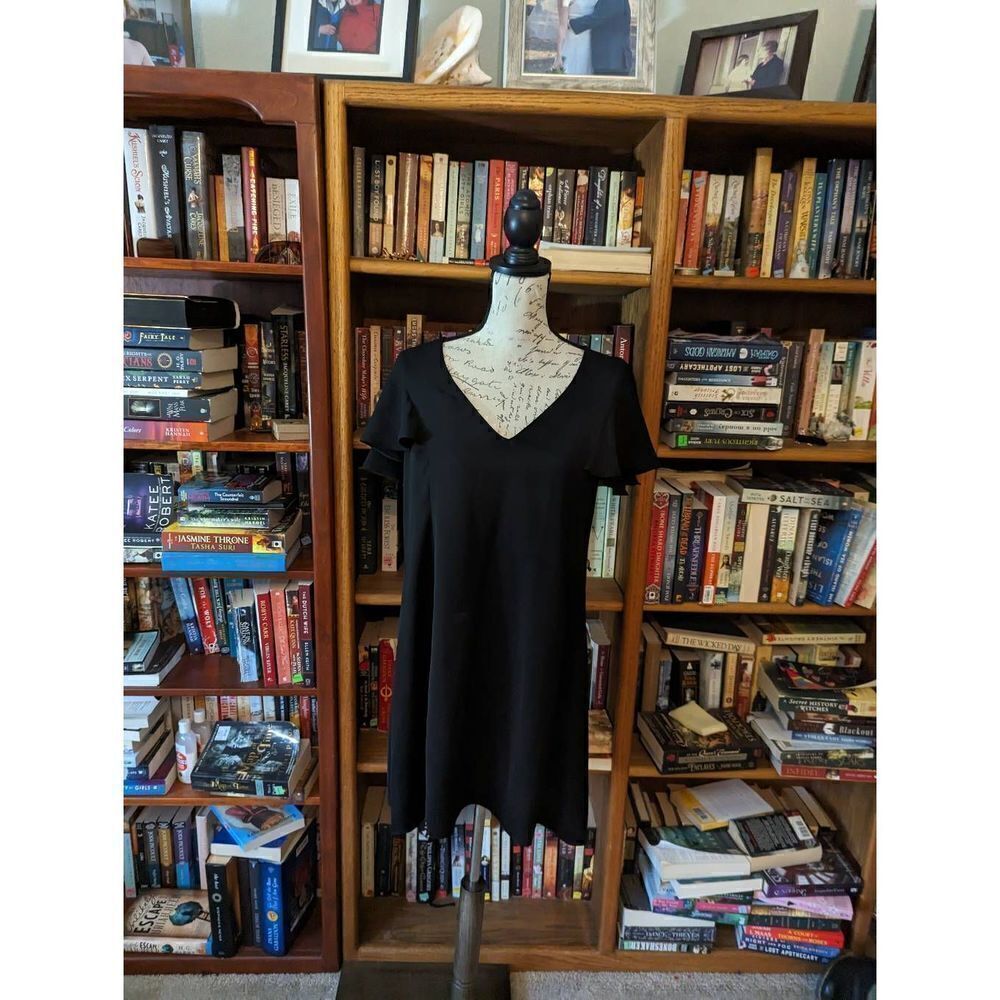 Amanda uprichard black v neck short sleeve mini dress euc